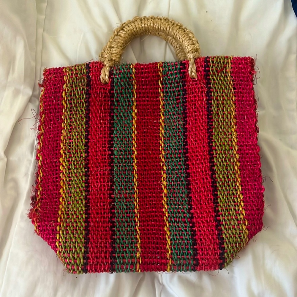 Handmade straw woven bag